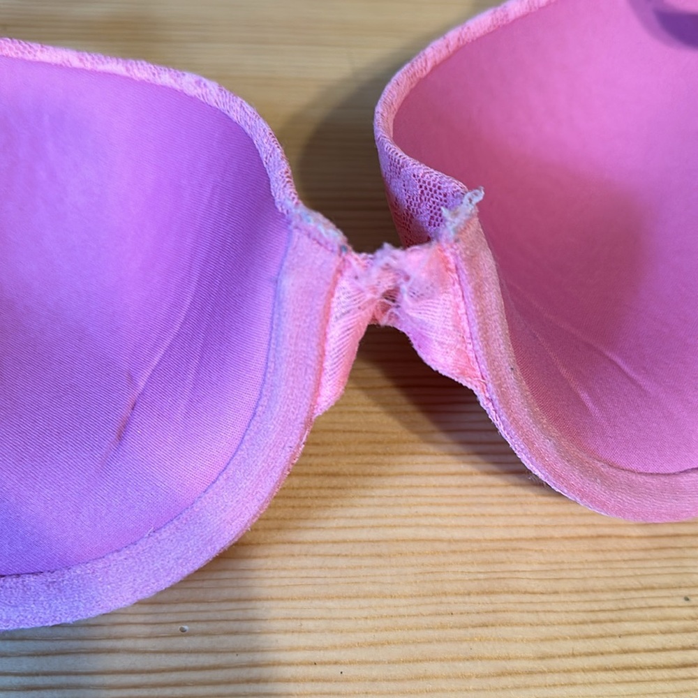 Pink Bra - Picture 9 of 9